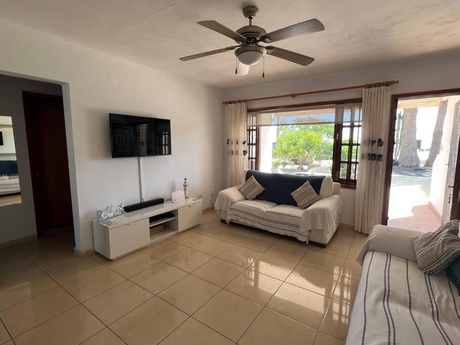 Casa Mo, 2 Bedroom Apartment Close To The Beach Puerto del Carmen  Extérieur photo