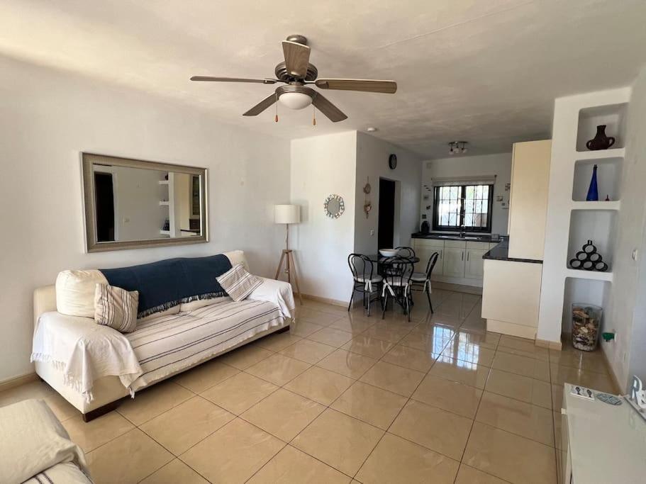 Casa Mo, 2 Bedroom Apartment Close To The Beach Puerto del Carmen  Extérieur photo