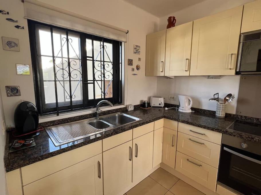 Casa Mo, 2 Bedroom Apartment Close To The Beach Puerto del Carmen  Extérieur photo